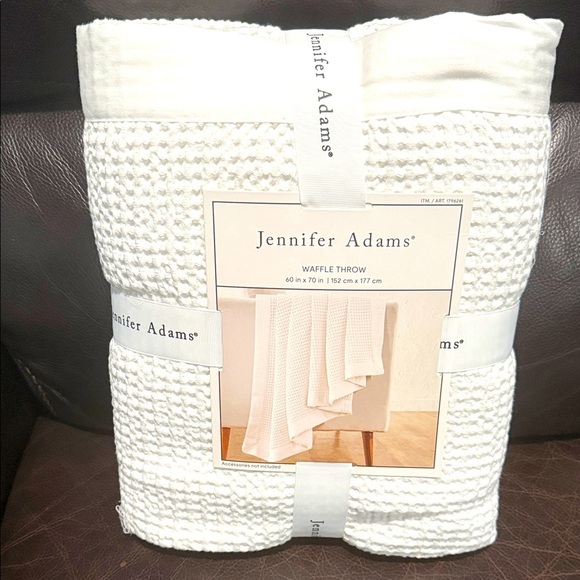 Jennifer Adams All Season Classic Waffle Weave Throw 60” x 70”  White - Picture 1 of 8